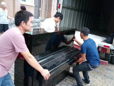 钢琴搬运